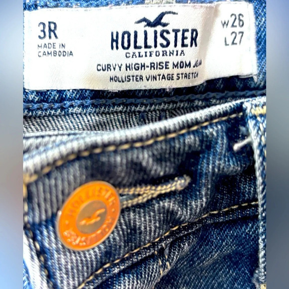 Hollister Jean Distressed 3R- waist is 26 inseam is 26 inches.  Med blue. - Picture 3 of 9